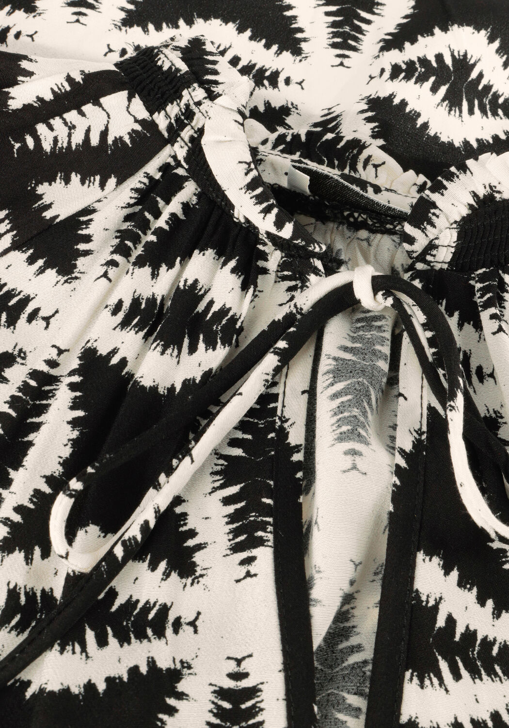 Zwarte NUKUS Top LAILA TOP JUNE - large