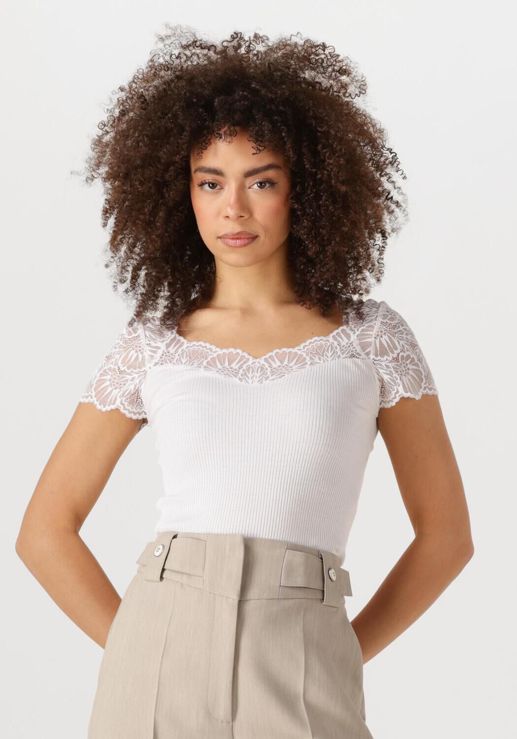Rosemunde T-shirt prachtige elastische vintage kantafwerking