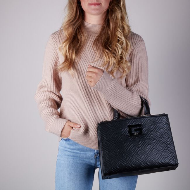 Janay status satchel Clearance