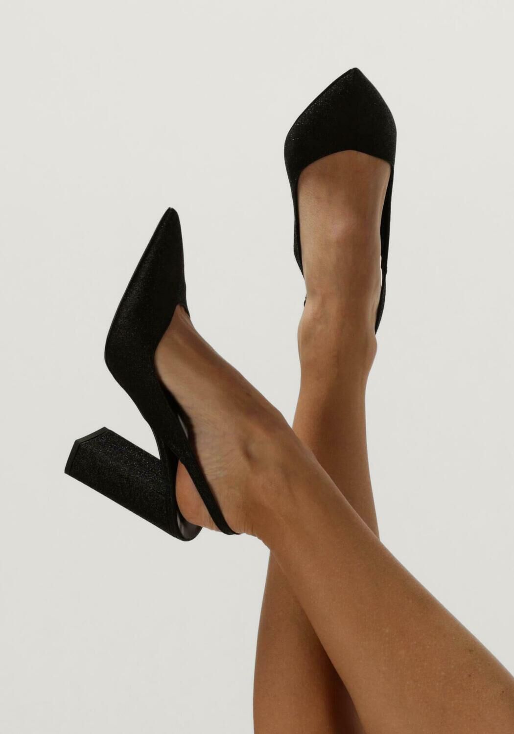 Zwarte NOTRE-V Pumps X BO - large