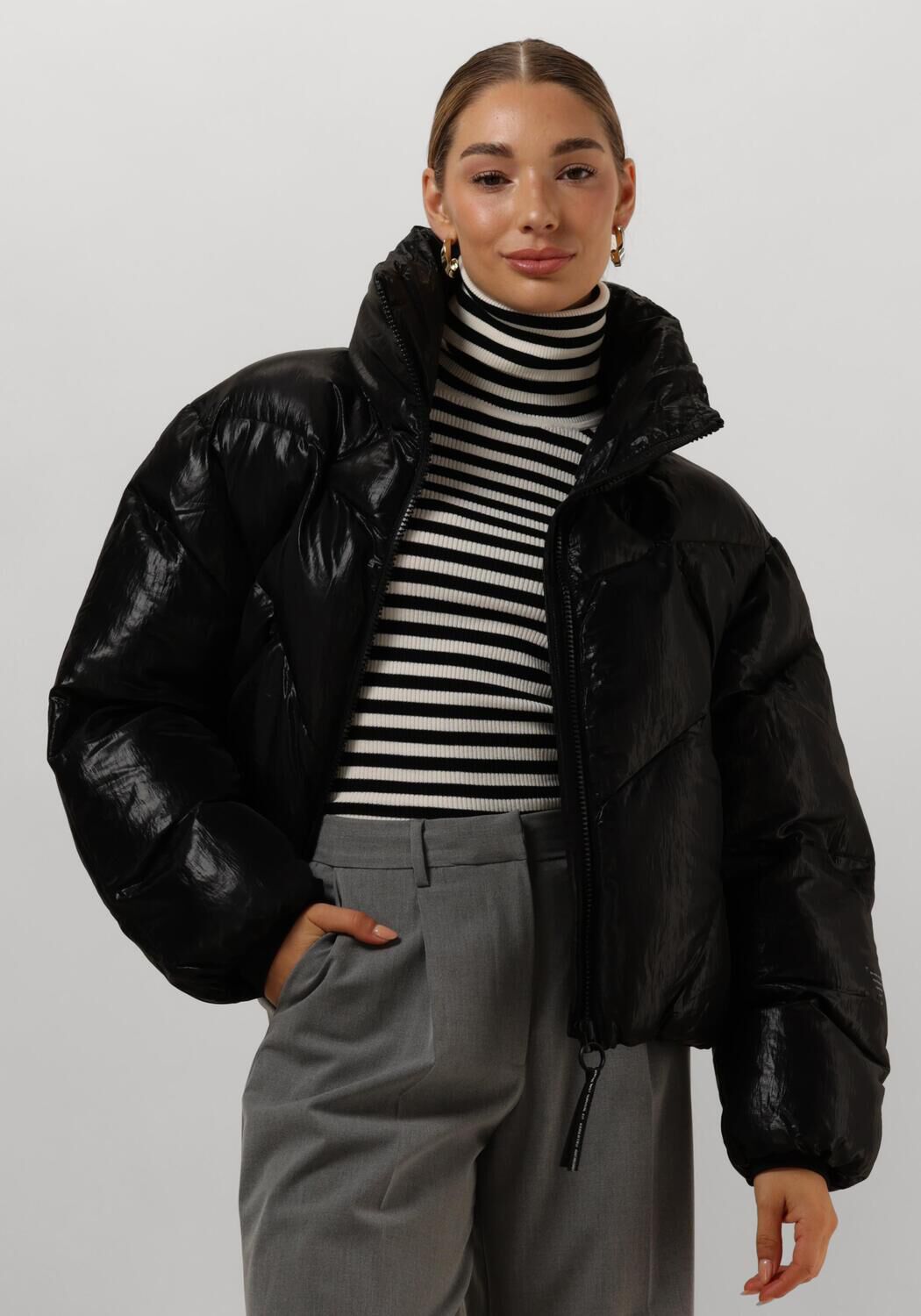 Krakatau Zwarte Puher Jas Black Dames