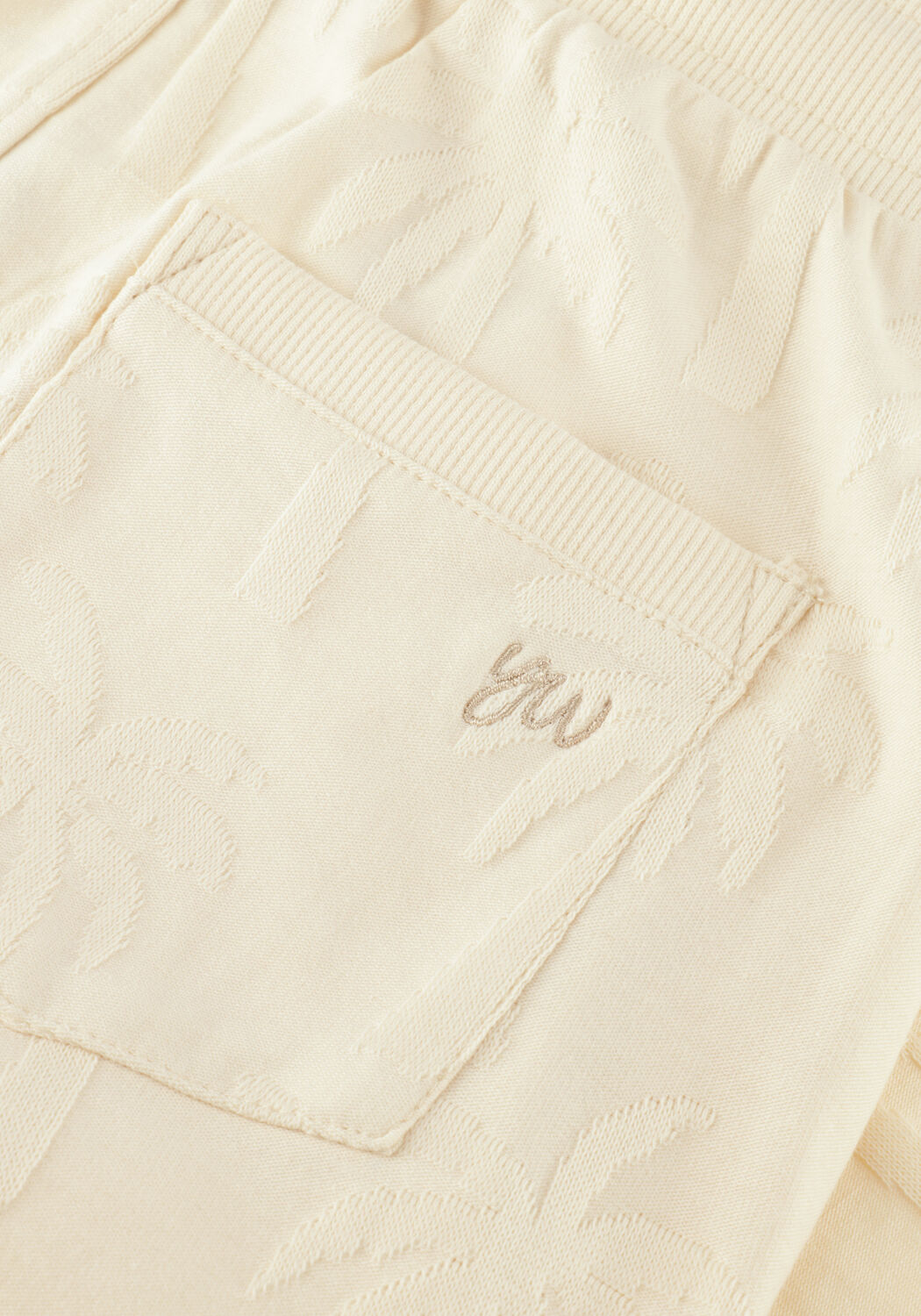 Witte YOUR WISHES Korte broek STAMPED PALMS BERMUDA SHORTS - large