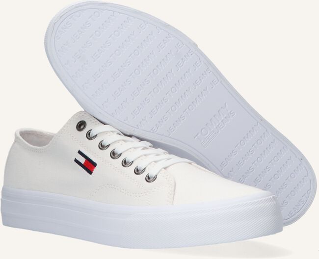 Witte TOMMY HILFIGER Lage sneakers LONG LACE UP VULC Witte TOMMY HILFIGER Lage sneakers LONG LACE UP VULC - large