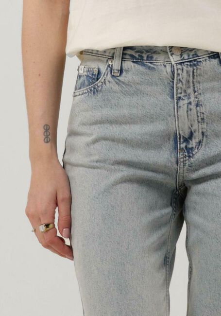 Lichtblauwe CALVIN KLEIN Mom jeans MOM JEAN - large