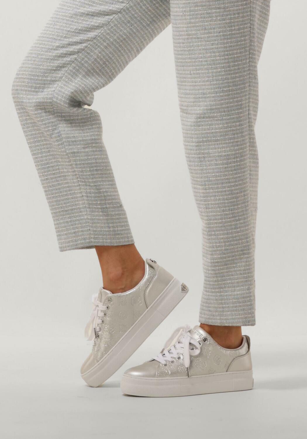 Zilveren GUESS Lage sneakers GIANELE - large