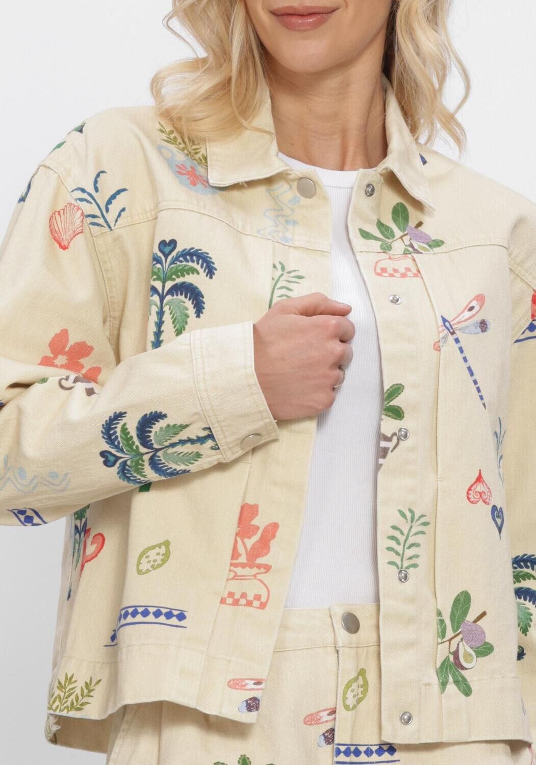 Beige OBJECT Jassen OBJALLY L/S LO PRINTED JACKET - large