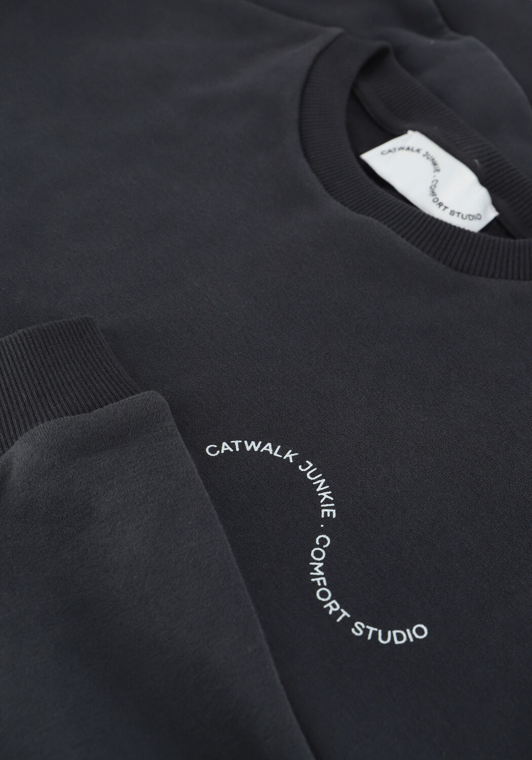 Donkergrijze CATWALK JUNKIE Sweater SW BE GOOD DO GOOD - large