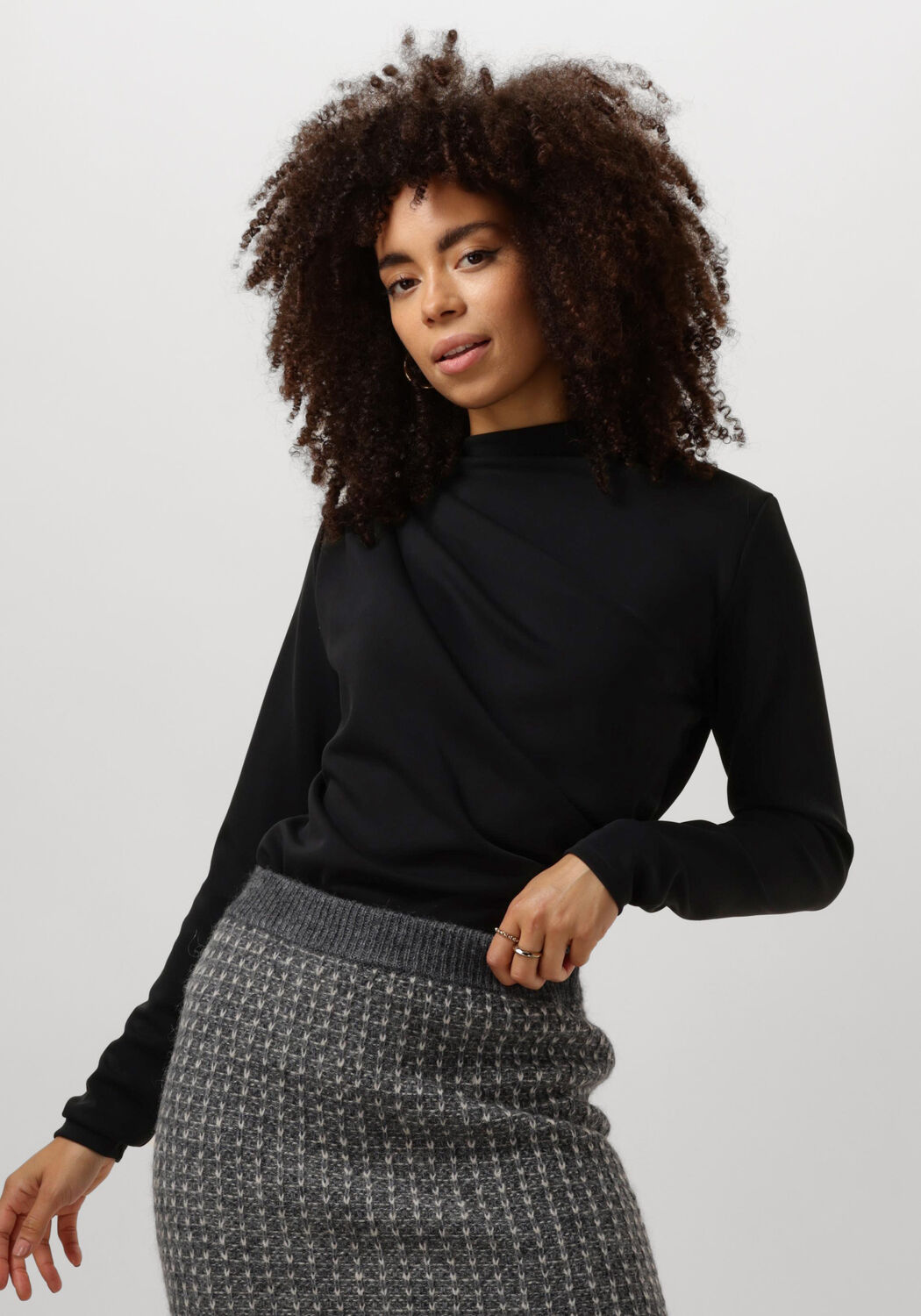MY ESSENTIAL WARDROBE Dames Blouses Hellemw Blouse Zwart