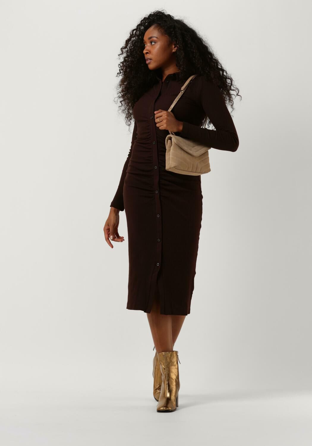 Moves jurk store