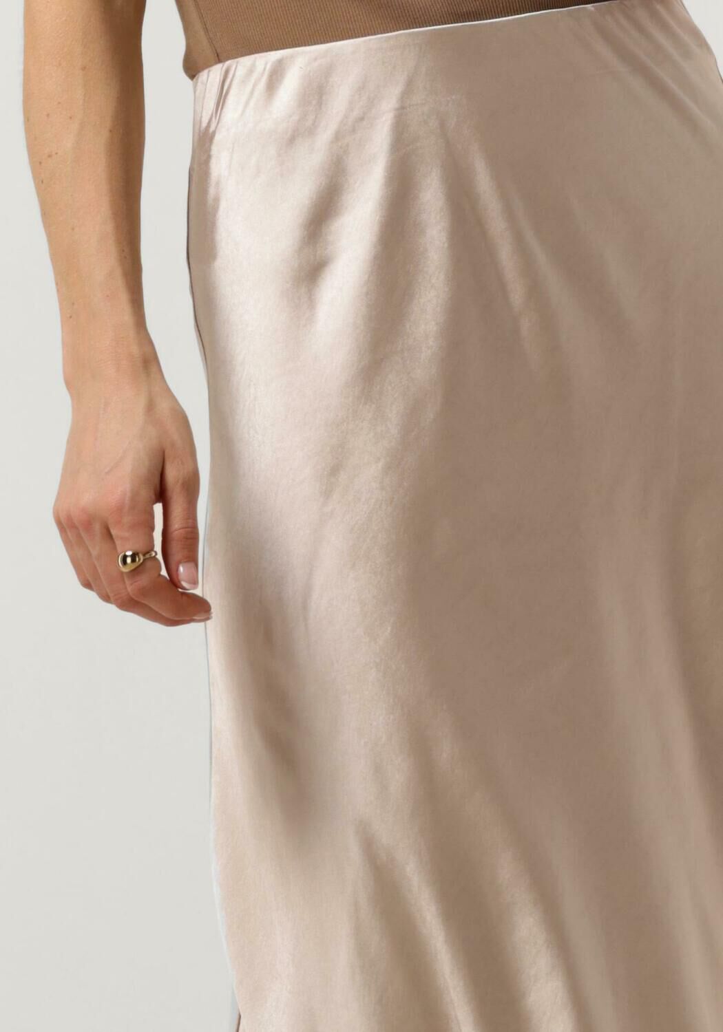 NOTRE-V Dames Rokken Satin Skirt Ecru