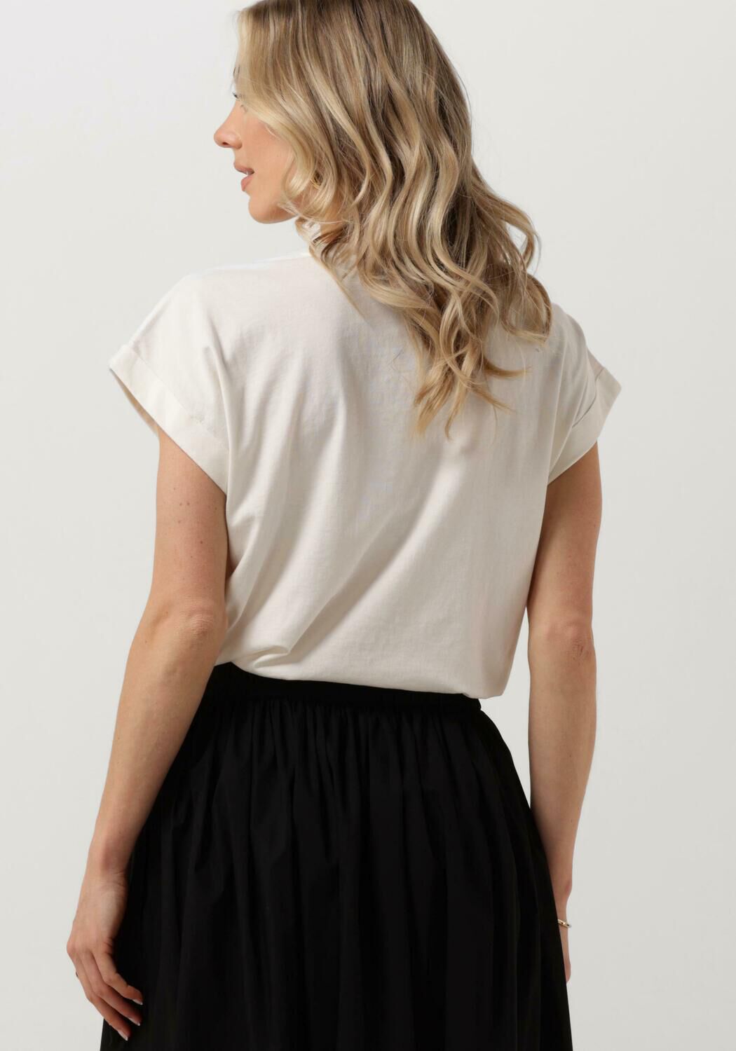 TWINSET MILANO Dames Tops & T-shirts Knitted T-shirt Ecru