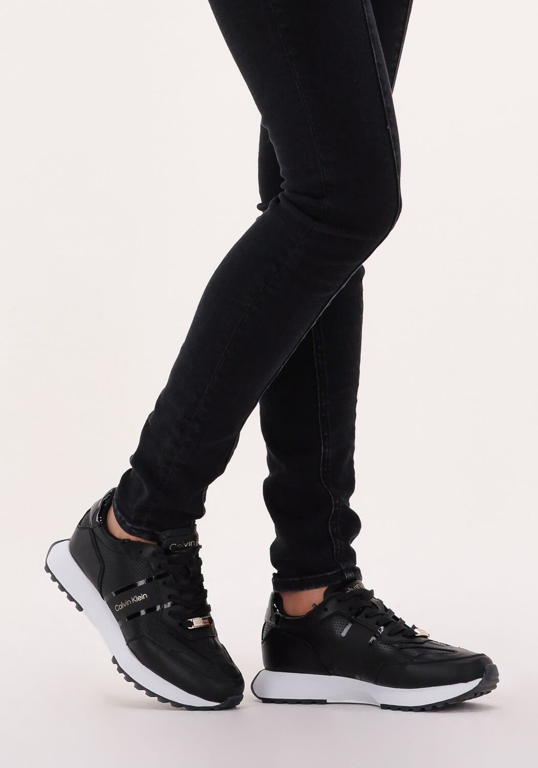 Zwarte CALVIN KLEIN Lage sneakers SKIVED RUNNER - large