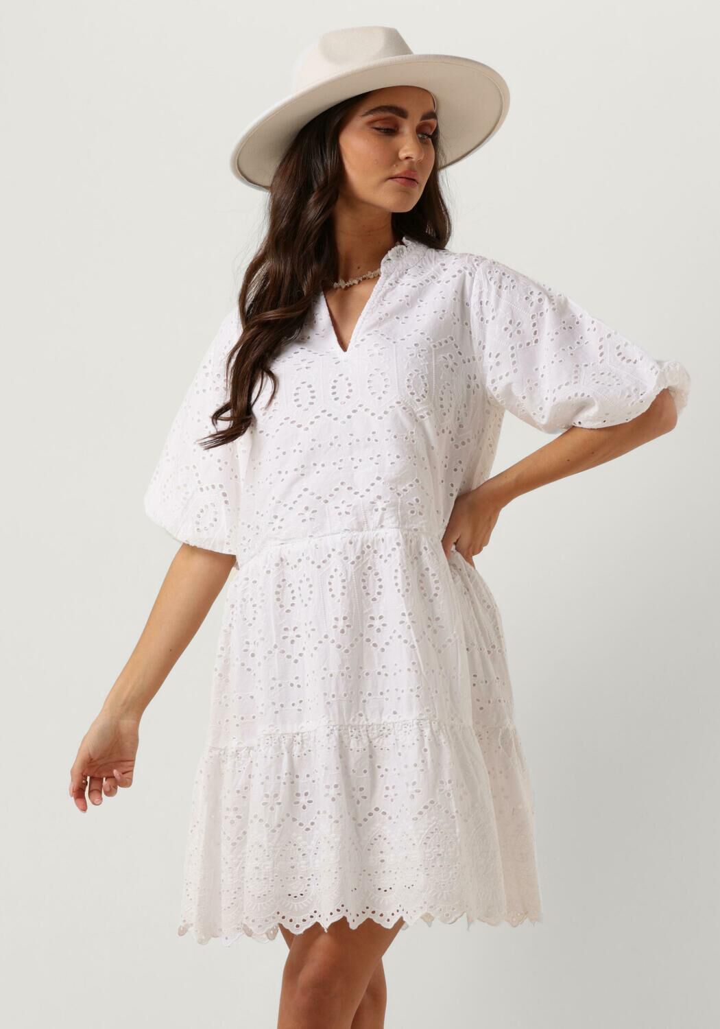 witte notre v mini jurk nv donna dress broderie anglaise dress