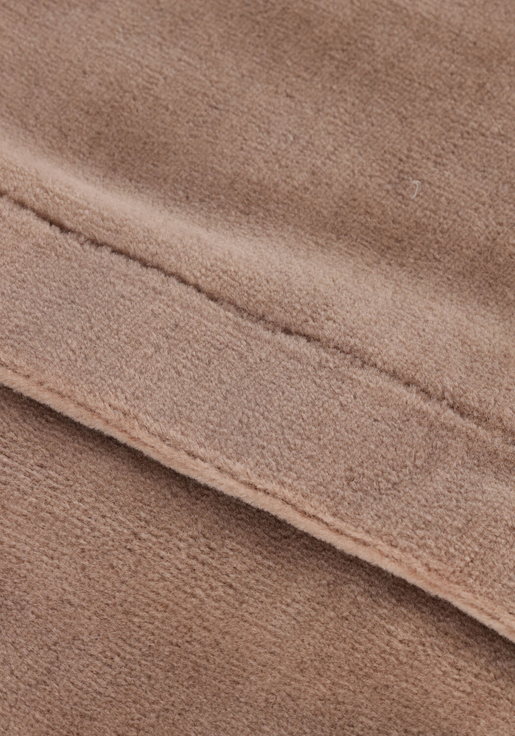 Bruine QUINCY MAE  VELOUR HIDDEN SNAP FOOTIE - large