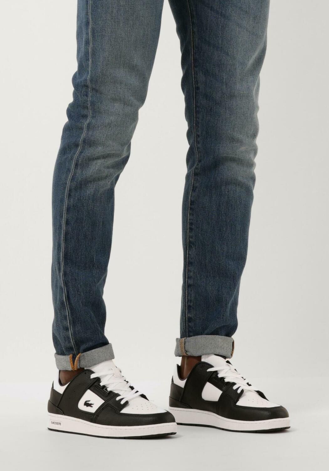 Witte LACOSTE Lage sneakers COURT CAGE - large