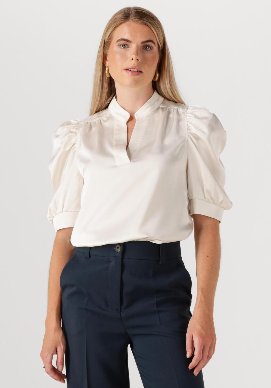 NEO NOIR Dames Blouses Roella Heavy Sateen Blouse Gebroken Wit