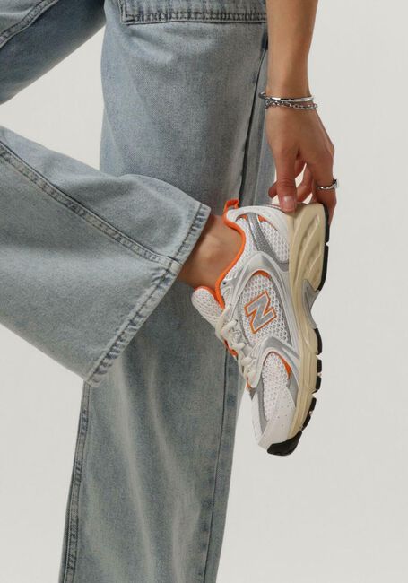 Witte NEW BALANCE Lage sneakers MR530 D Witte NEW BALANCE Lage sneakers MR530 D - large
