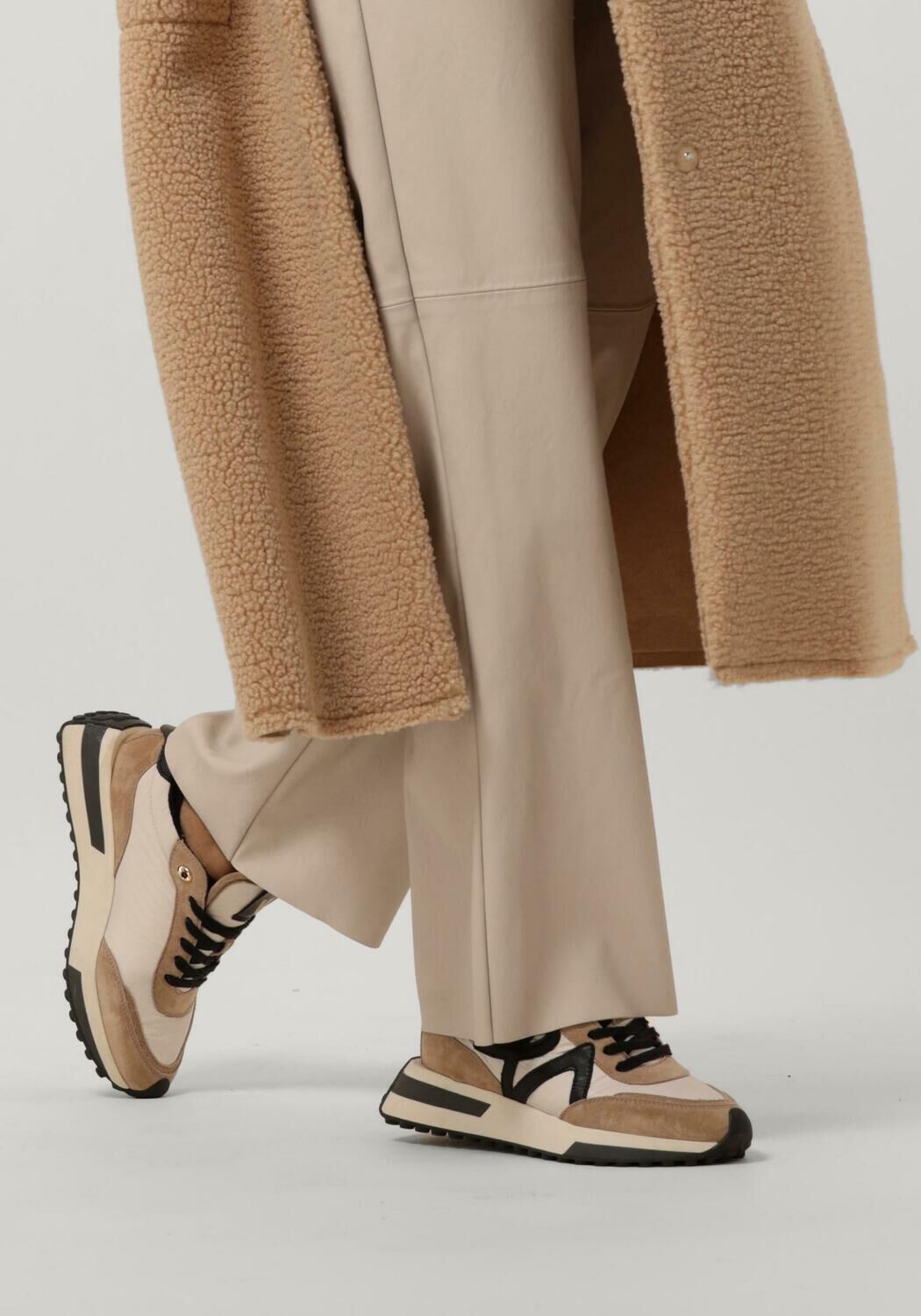 Beige VIA VAI Lage sneakers POSY FLARE - large