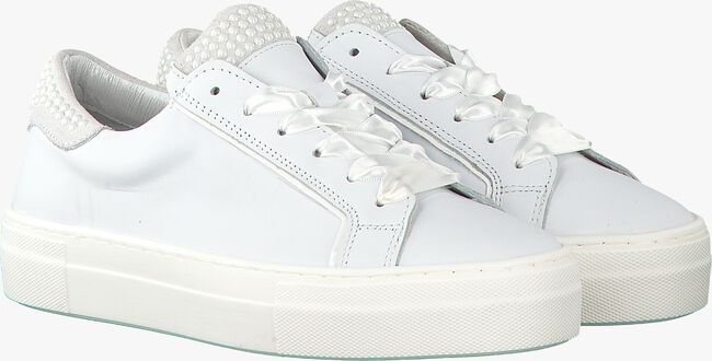 Witte OMODA Sneakers O1234 - large