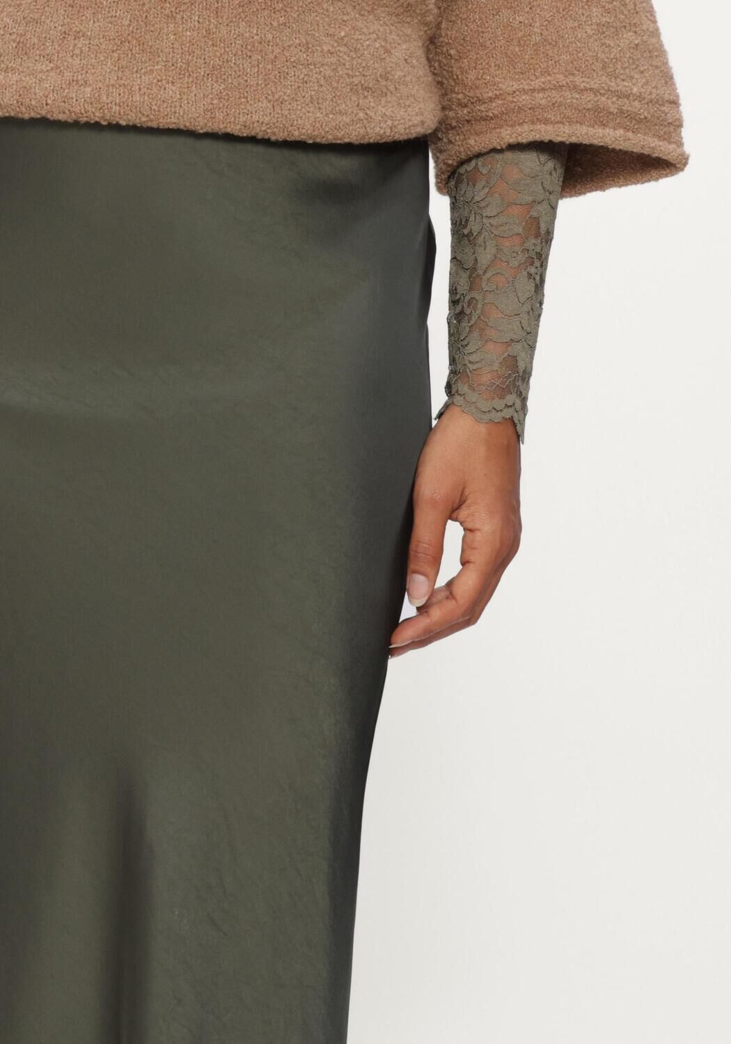 Donkergroene NEO NOIR Maxirok VICKY HEAVY SATEEN SKIRT - large