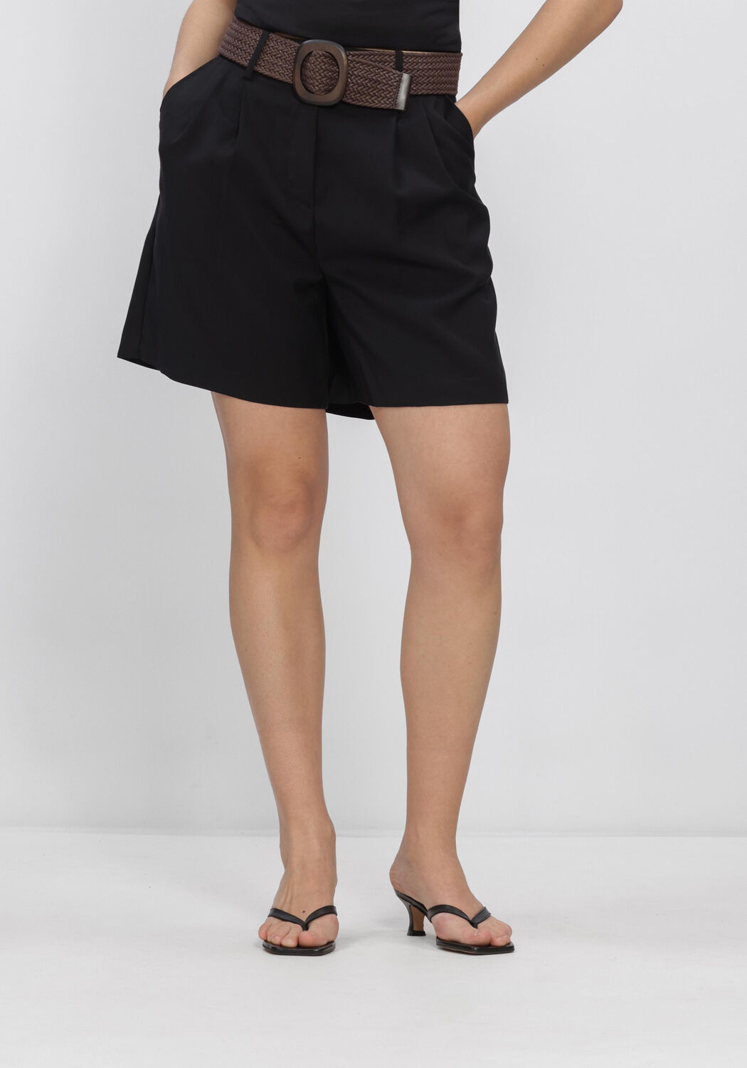 Zwarte WITHBLACK Broeken WBLMARITSA HW TAILORED SHORTS - large