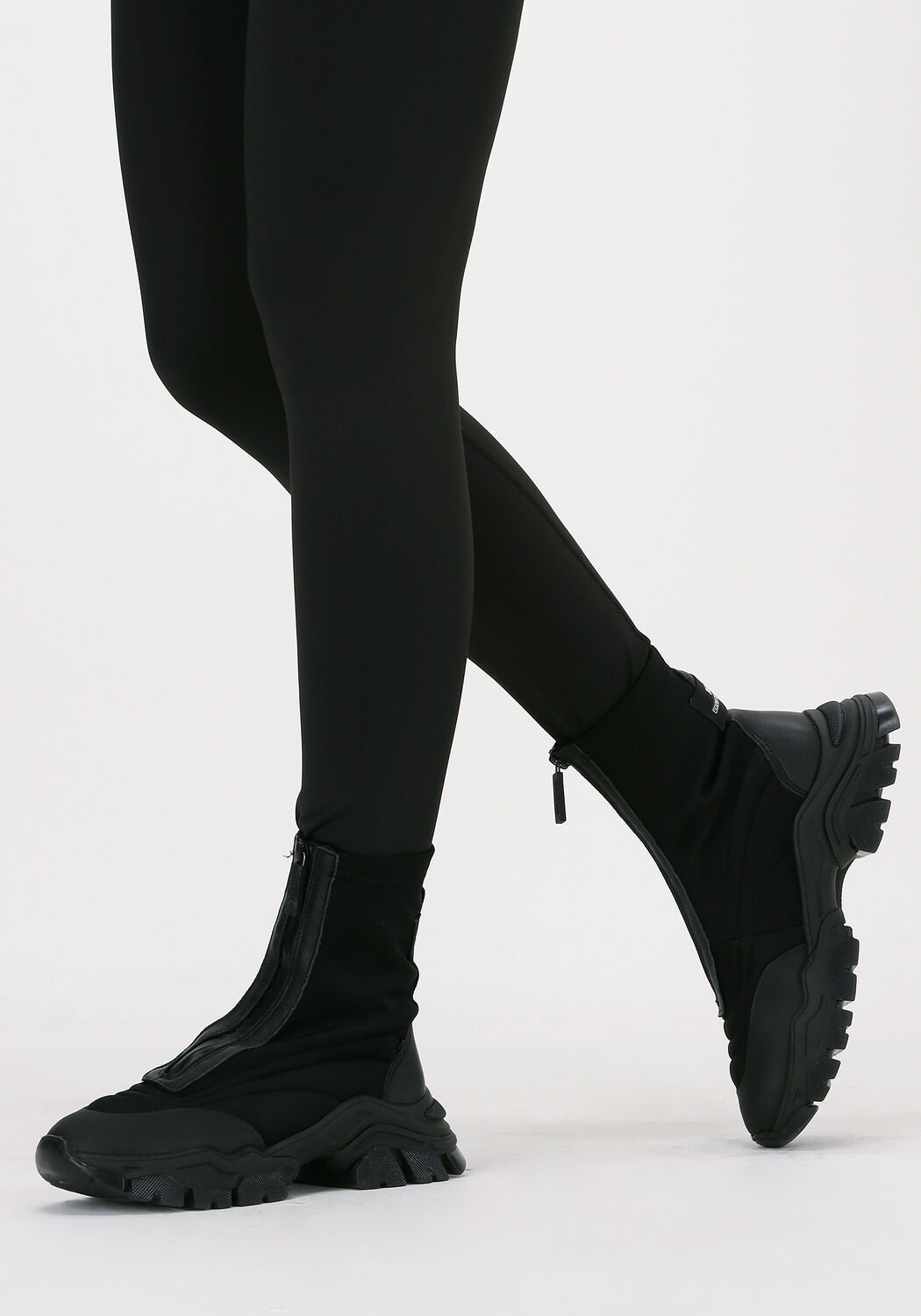 Zwarte BRONX Hoge sneakers TAYKE-OVER 47354 - large