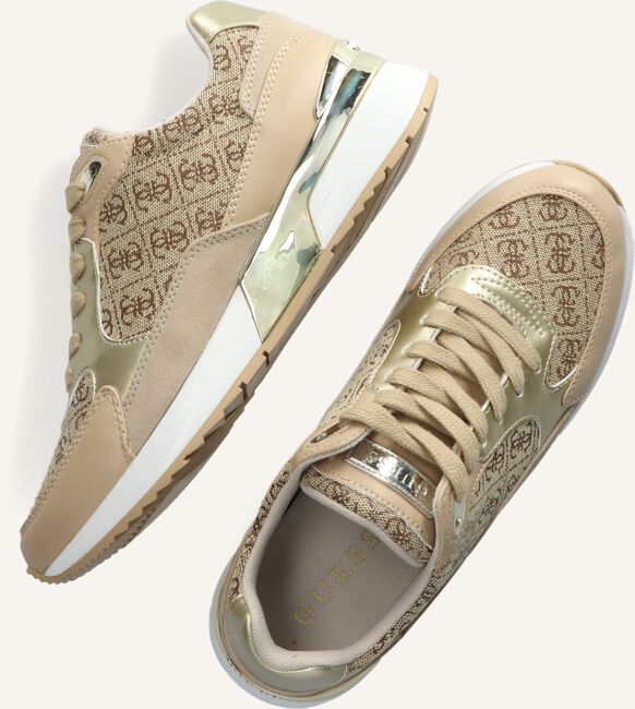 Gouden GUESS Lage sneakers MOXEA4 Gouden GUESS Lage sneakers MOXEA4 - large