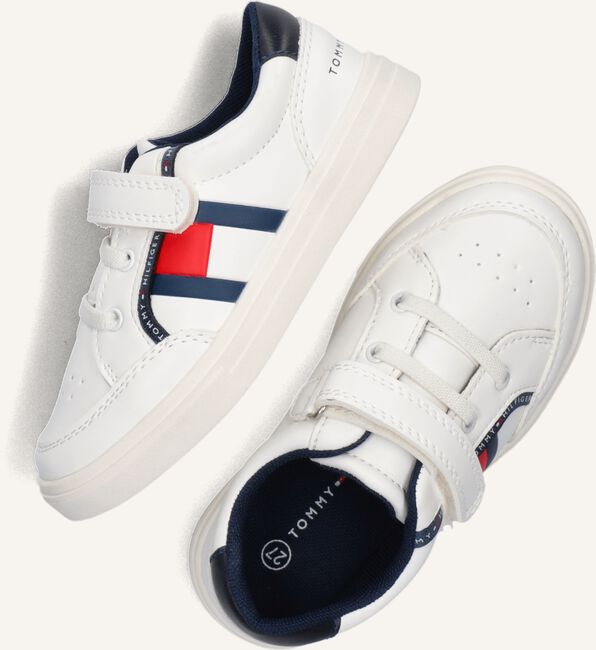 Witte TOMMY HILFIGER Lage sneakers 32038 Witte TOMMY HILFIGER Lage sneakers 32038 - large
