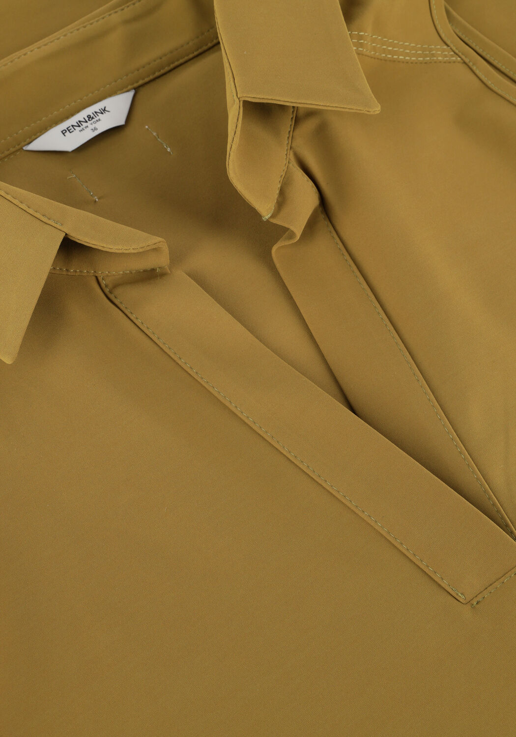 Olijf PENN & INK Top TOP - large