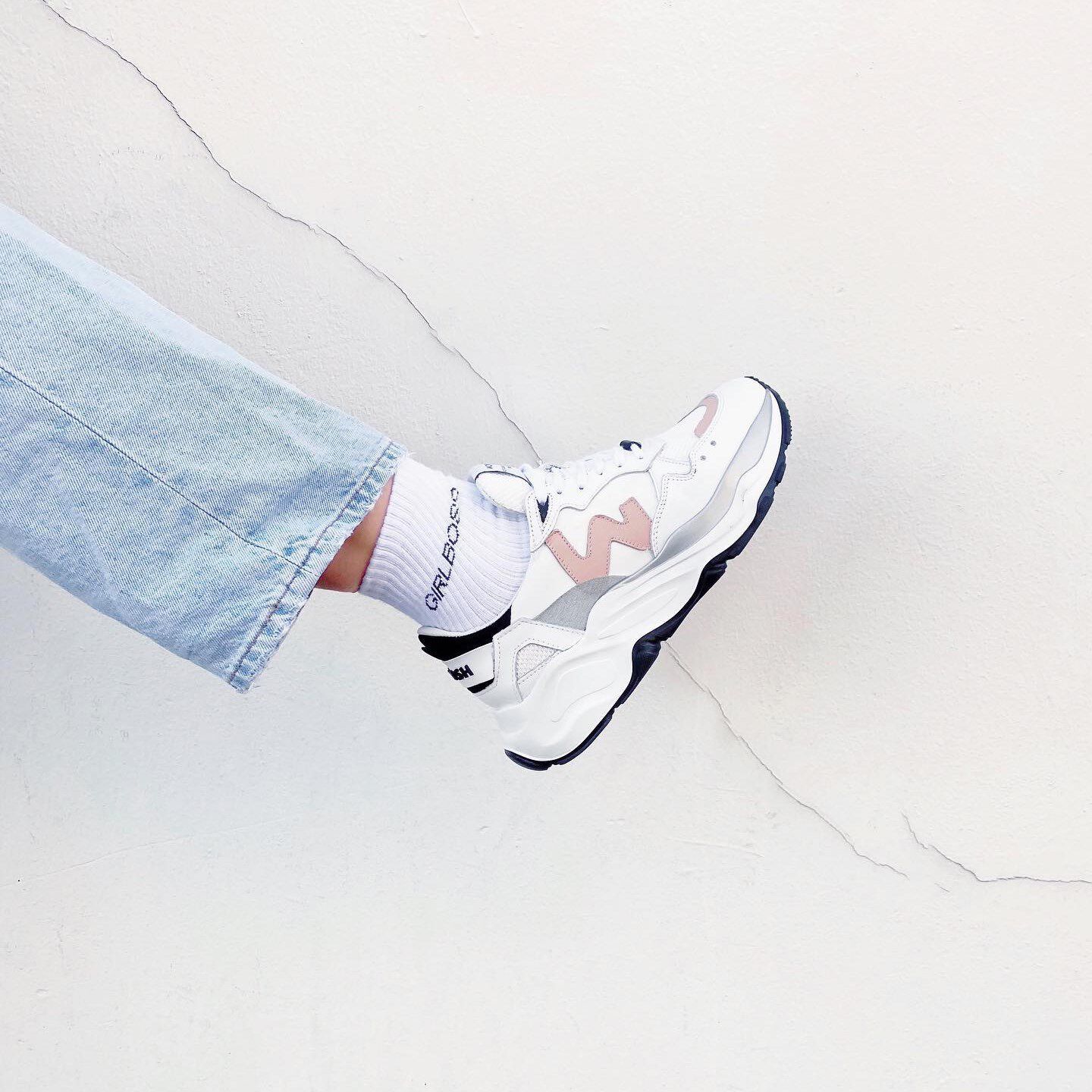 Womsh Dames Sneakers Wit Futura White Silver | Van den Assem