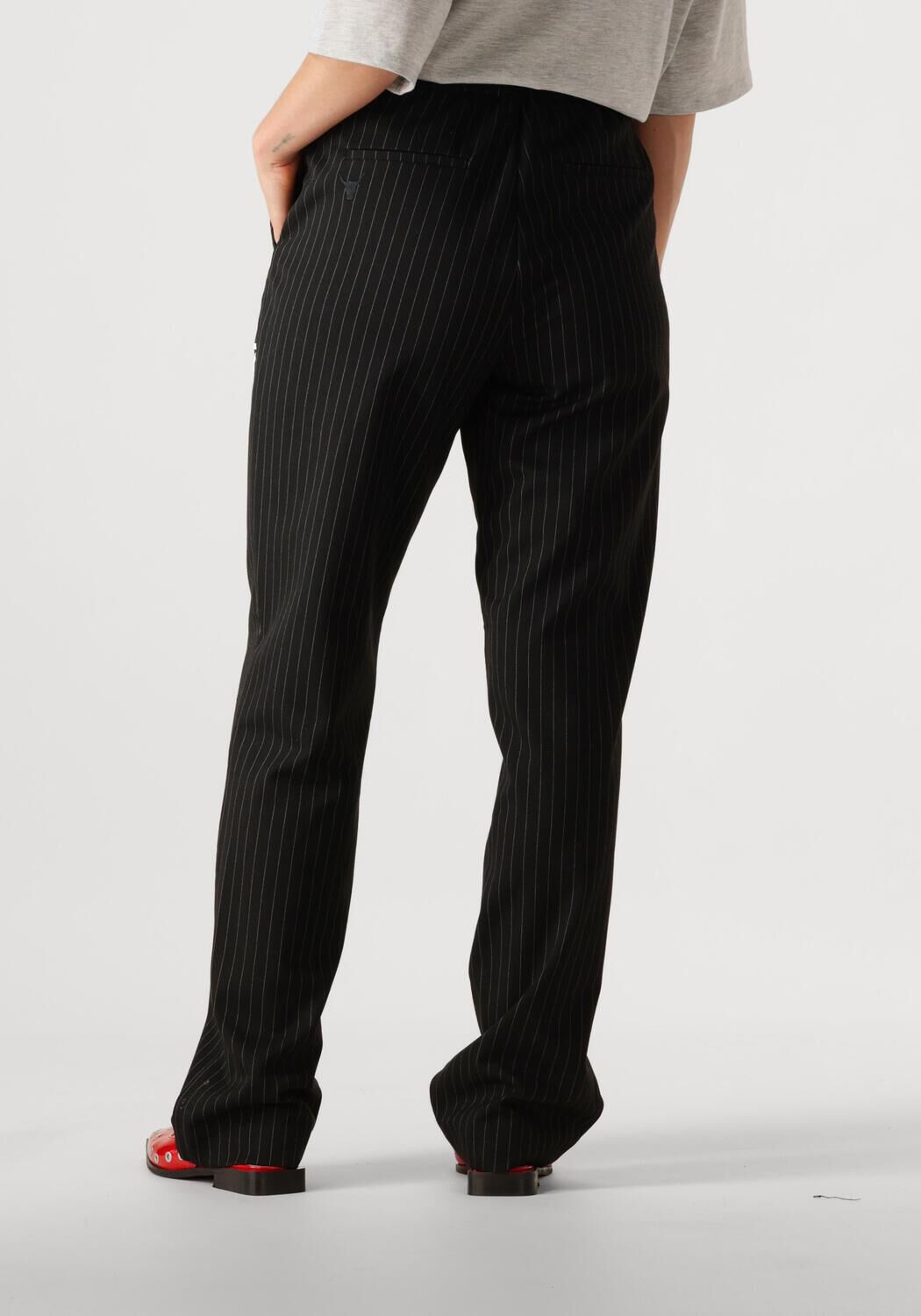 ALIX THE LABEL Dames Broeken Ladies Woven Relaxed Mixed Suit Pants Zwart