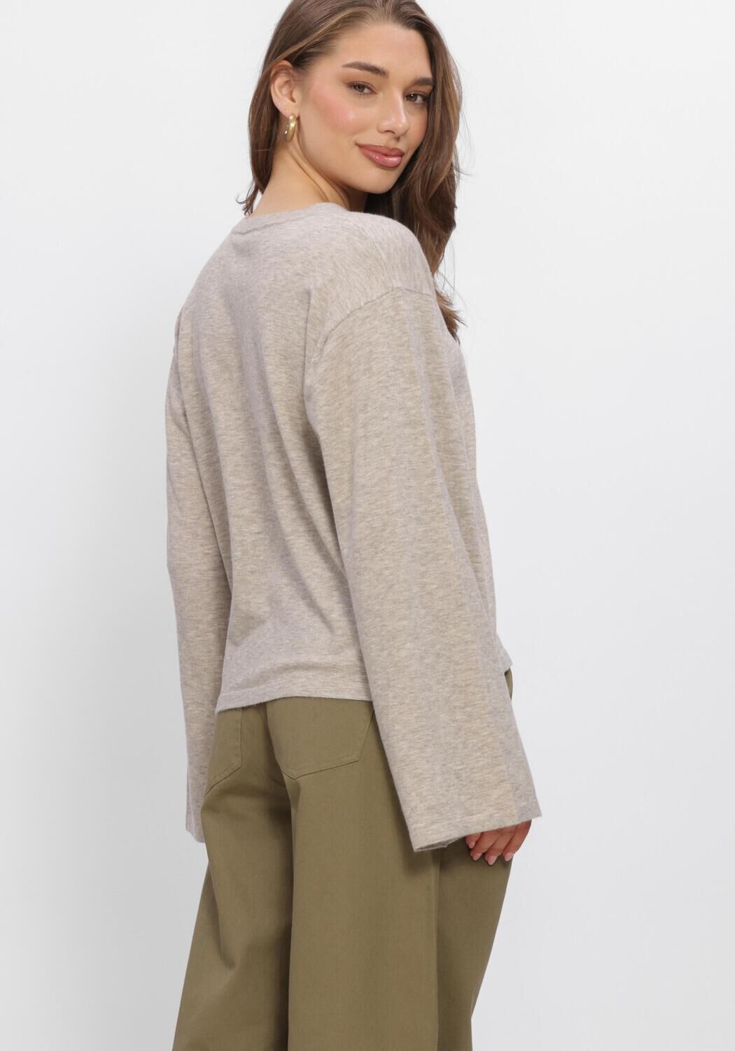Zand BOII STUDIOS Top WERO O-NECK KNIT - large