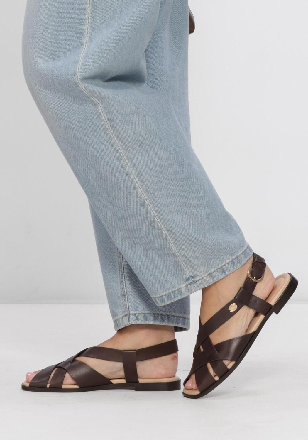 Bruine FRED DE LA BRETONIERE Sandalen GITEL CROSS - large