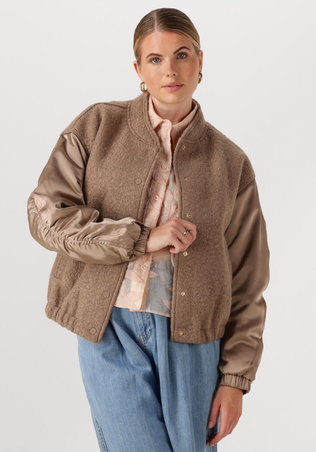 NUKUS Dames Jassen Baltimore Jacket Satin Taupe