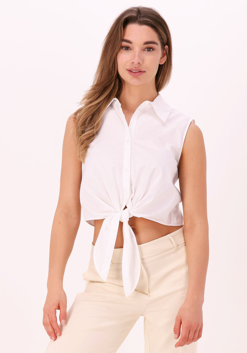 Witte NA KD Top FRONT KNOT SLEEVELESS SHIRT Omoda