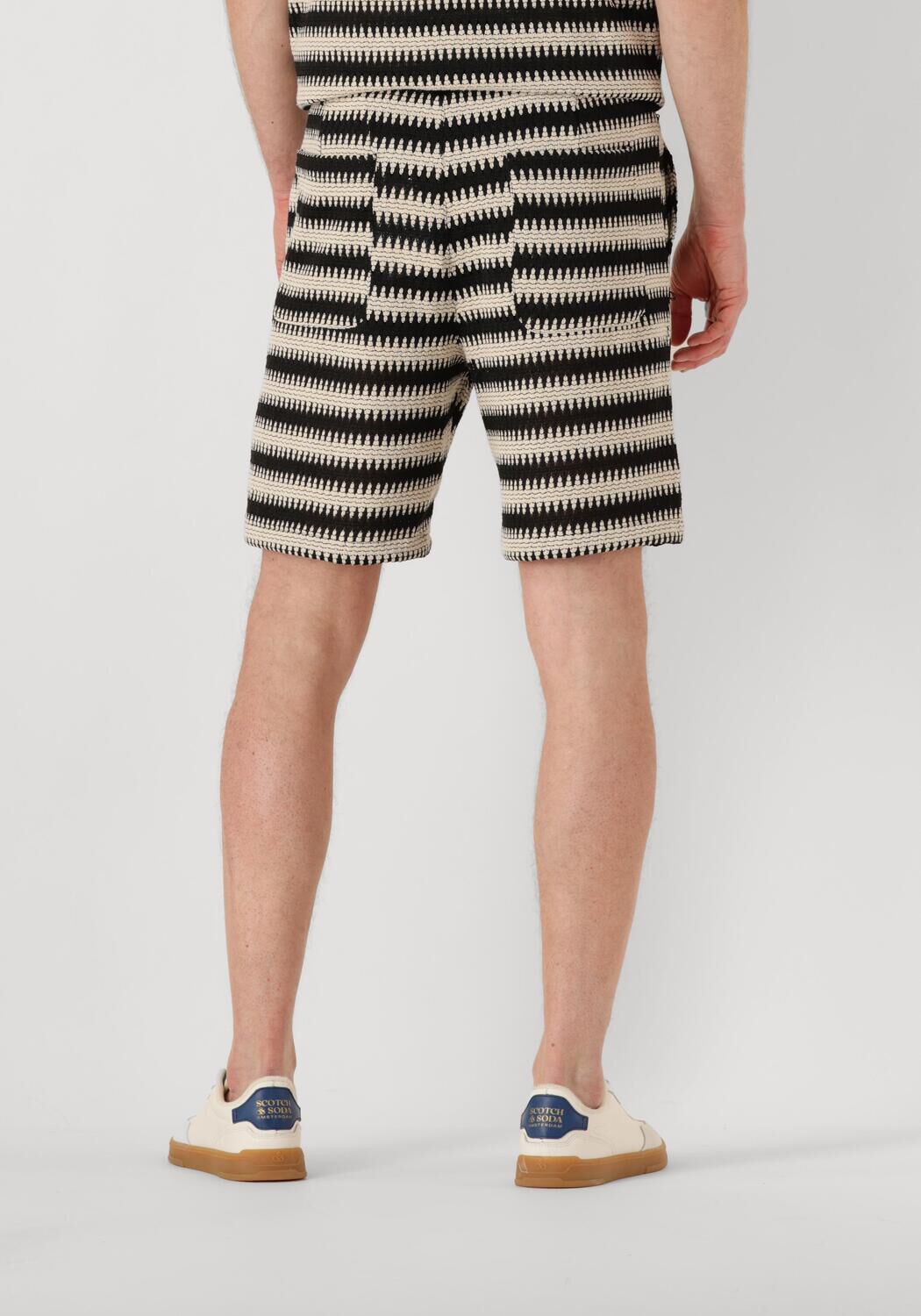 ANERKJENDT Heren Broeken Akjan Struc Stripe Shorts Ecru
