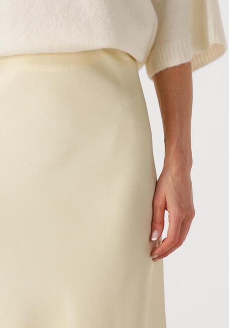 Gele NEO NOIR Maxirok VICKY HEAVY SATEEN SKIRT - large