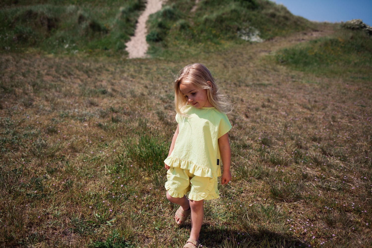 Gele DAILY BRAT Broeken CHLOE CHECKED SHORTS - large