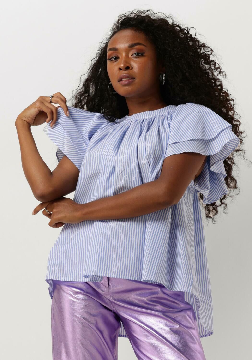 Ibana Gestreepte top met ruffle mouwen Truff blauw