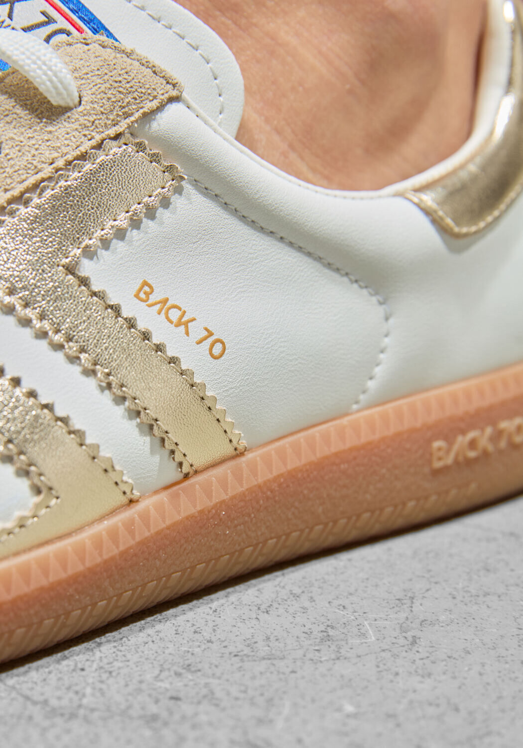 Gouden BACK70 Lage sneakers CLOUD - large