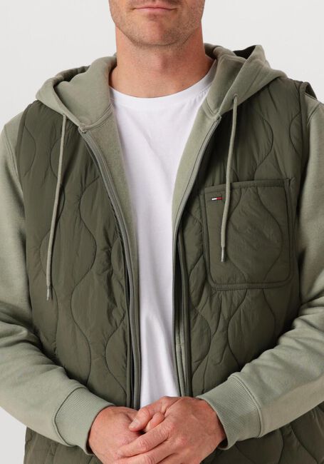 Groene TOMMY JEANS Bodywarmer TJM QUILTED VEST EXT - large