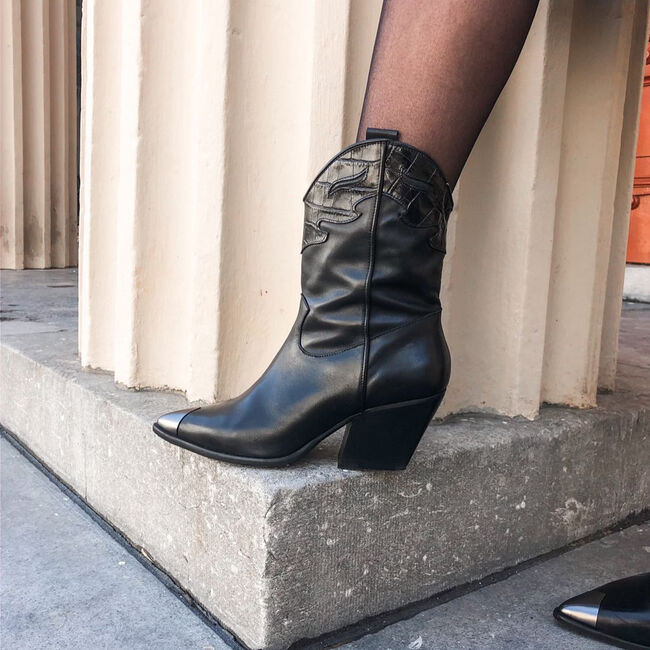 Zwarte NOTRE-V Enkellaarsjes A1360 Zwarte NOTRE-V Enkellaarsjes A1360 - large