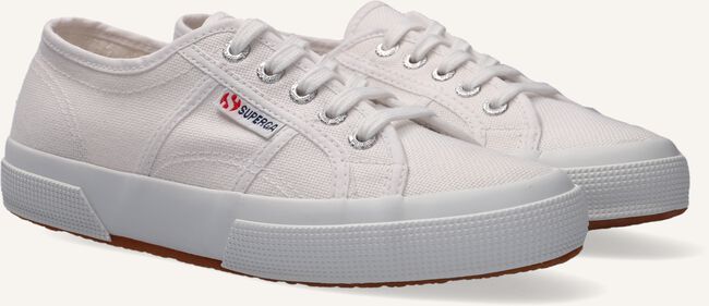 Witte SUPERGA Lage sneakers 2750 COTU CLASSIC Witte SUPERGA Lage sneakers 2750 COTU CLASSIC - large