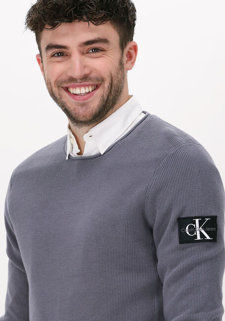 Grijze CALVIN KLEIN Trui MONOGRAM BADGE CREW NECK SWEATER - large