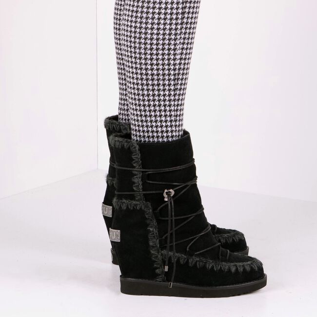 Zwarte MOU Vachtlaarzen ESKIMO FRENCH TOE LACE UP Zwarte MOU Vachtlaarzen ESKIMO FRENCH TOE LACE UP - large
