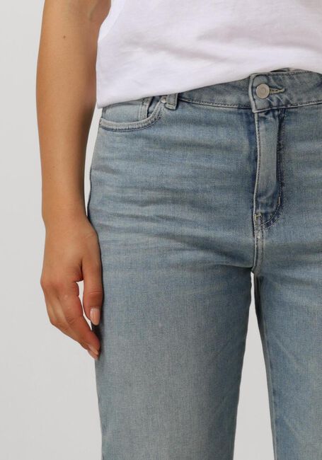 Blauwe CIRCLE OF TRUST Mom jeans CHLOE DNM - large