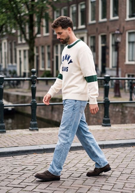 Witte TOMMY JEANS Trui TJM REG NEW CLASSICS SWEATER EXT - large
