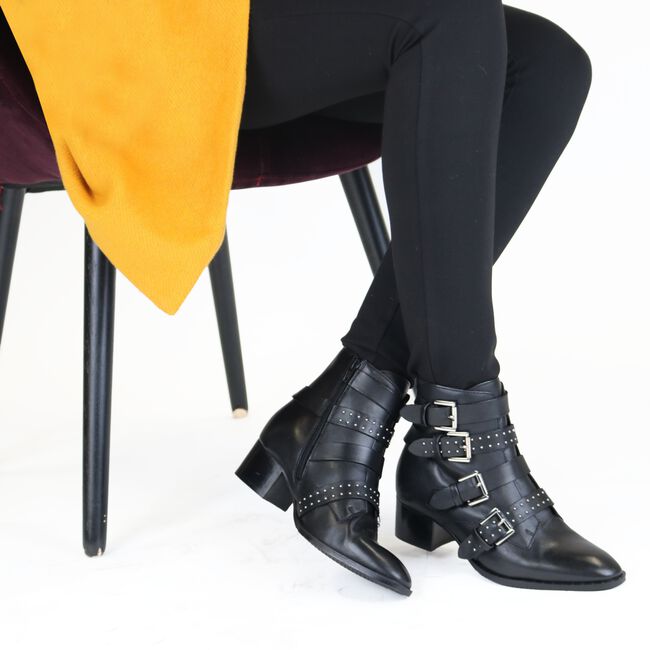 Zwarte OMODA Enkellaarsjes 47103 Z Zwarte OMODA Enkellaarsjes 47103 Z - large