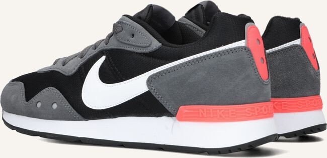 Zwarte NIKE Lage sneakers VENTURE RUNNER Zwarte NIKE Lage sneakers VENTURE RUNNER - large