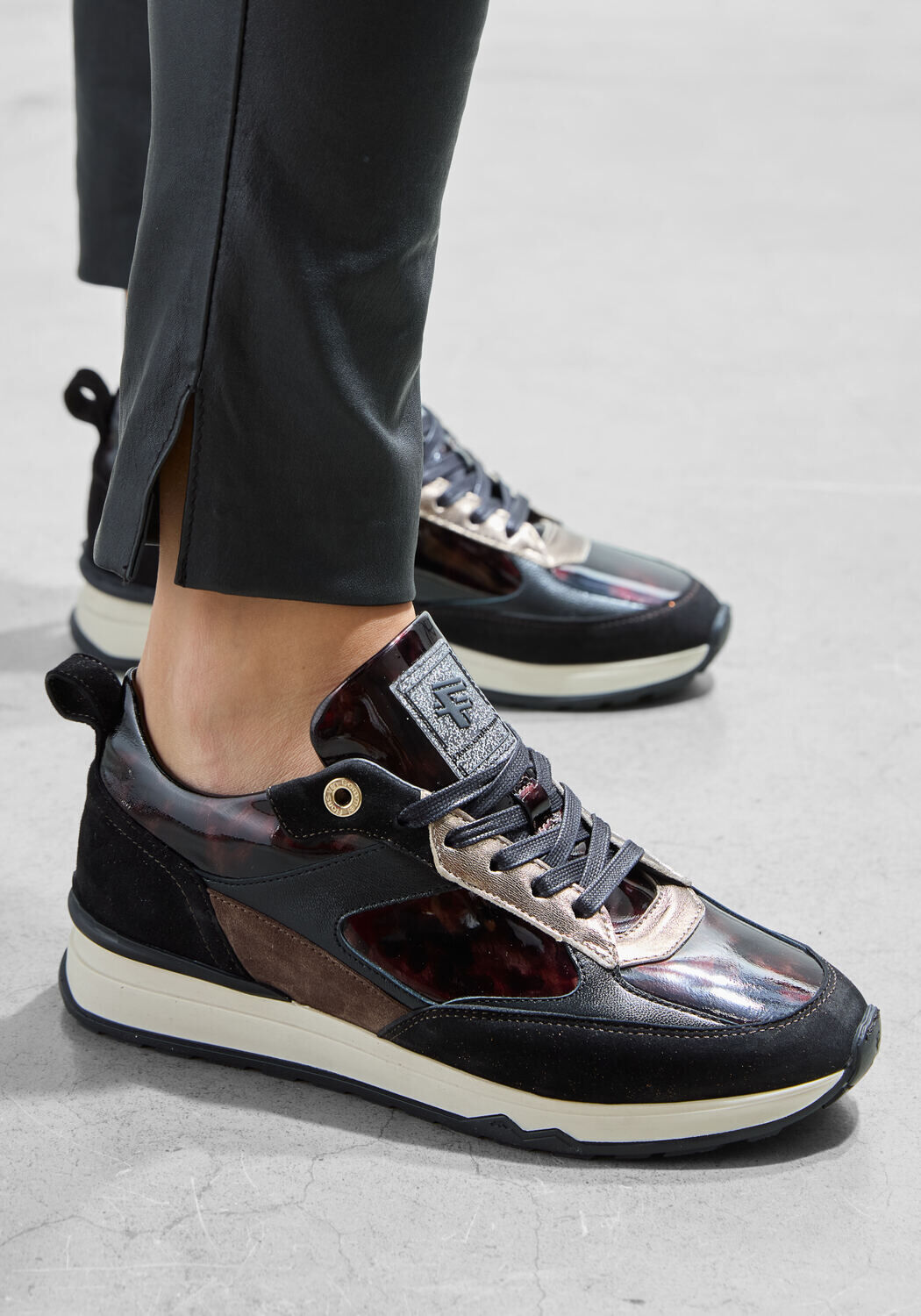 Bronzen FLORIS VAN BOMMEL Lage sneakers MARI 01.11 - medium